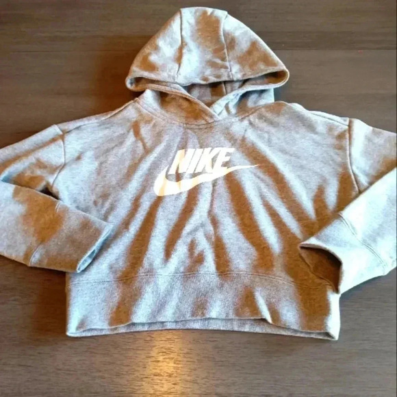 Nike Woman's Crop Hoddie NWOT - Picture 1 of 3
